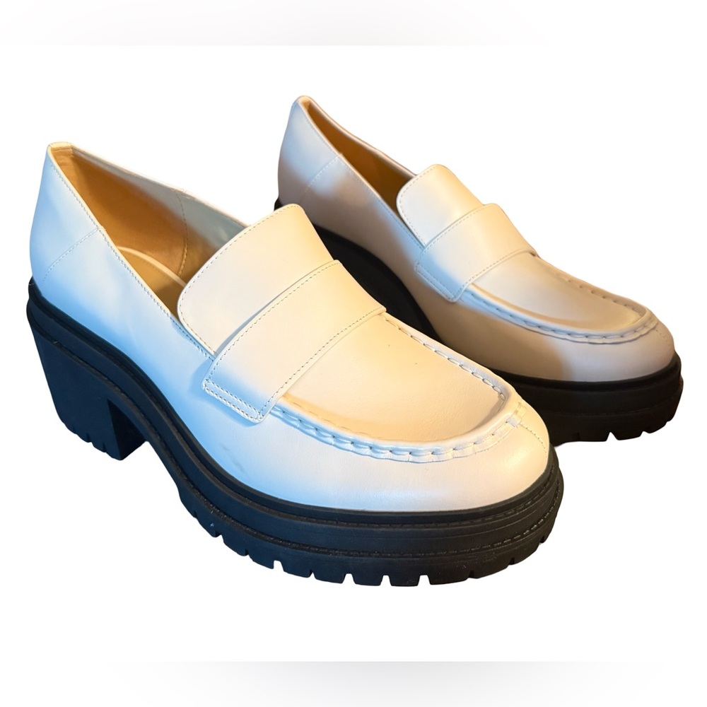 Michael Kors NWT Sz 9.5 Elegant White Leather Rocco Heeled Women's Loafers (120) - Picture 3 of 14